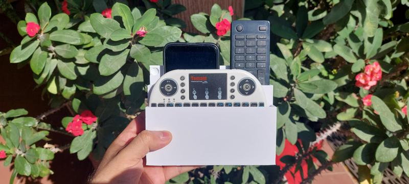 TV CONTROL HOLDER (TV CONTROL HOLDER)