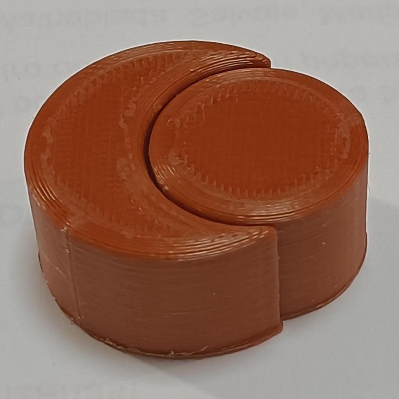 Toilet flush buttons (tank, tanker or reservoir)