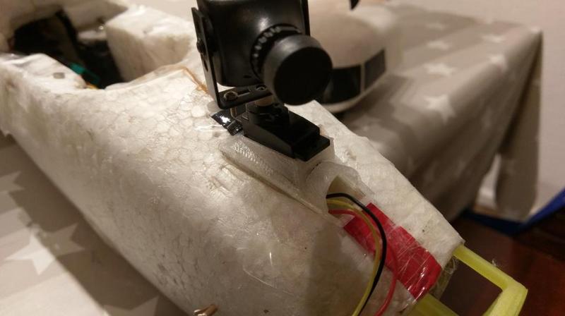 Twinstar FPV servo mount for front air intake