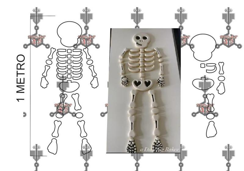 GIANT SKULL COOKIE CUTTERS