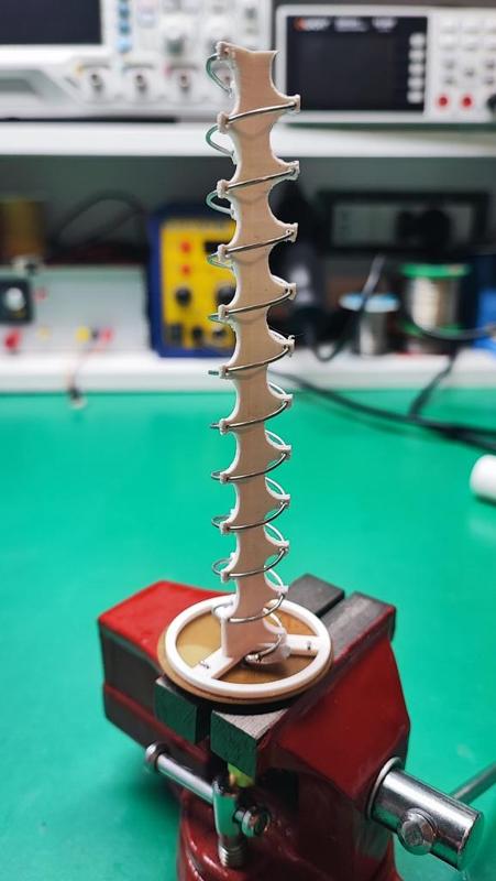 5.8 GHz fpv helix antenna 11 turn 14.4 dBi RHCP