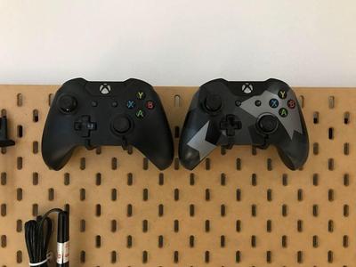 skadis xbox one controller holder