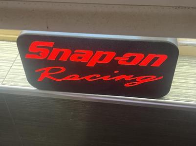 snap on light box