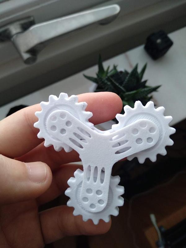 Gear fidget toy