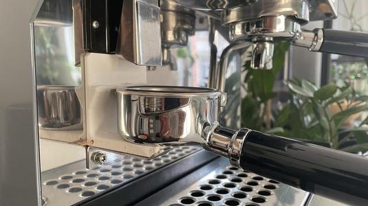 Quickmill 02835 - Adapter grinder holder for bottomless portafilter 