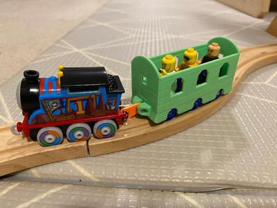 Lego Minifigure Thomas Railway Carriage Brio