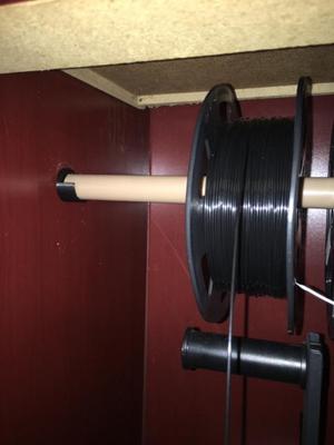 Simple horizontal tube hanger for filament holder