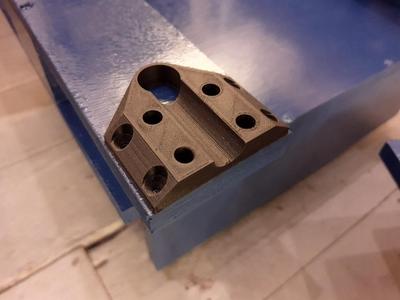Hoverboard hub motor mount