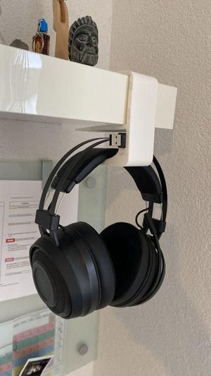 Headphone stand