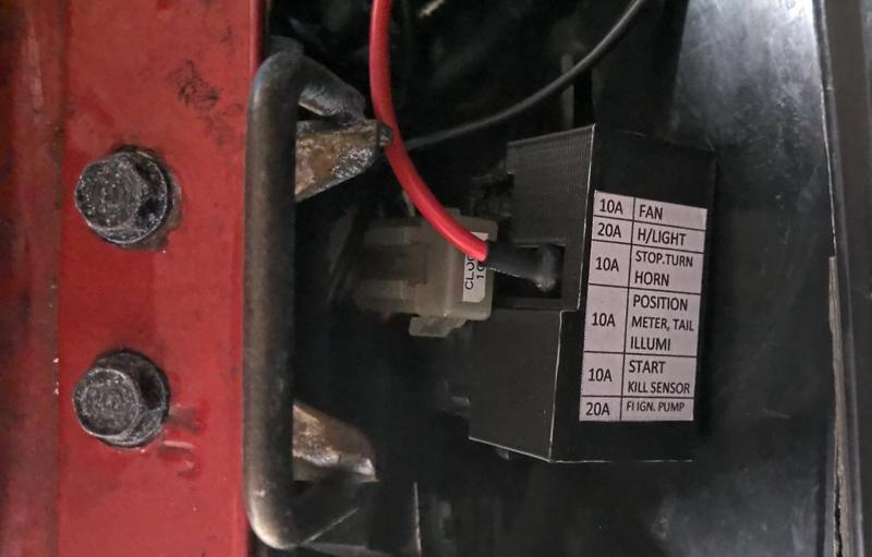 Honda VFR 800Fi fuse box lid/cover