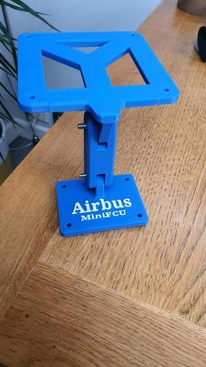100x100 MiniFCU Vesa Mount.3mf