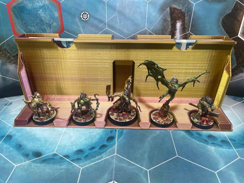 HOLDER FOR THE SKINNERKIN, WAR HAMMER UNDERWORLDS, WINTERMAW