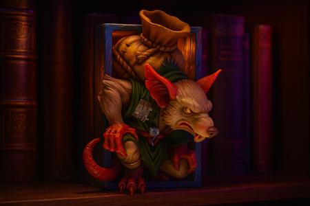 Halloween Rat Thief Book Nook | 3D Printed Fantasy Bookshelf Insert | Spooky Rat Rogue Diorama