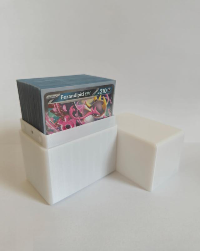 Deckbox for 60 single and double sleeved cards