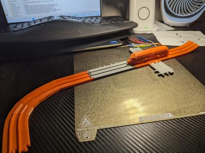 Railway system for Micromaster bases