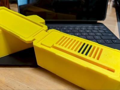 Liftable SD Card Storage Box