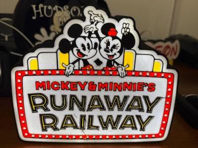 mickey and minnies runaway railway light box