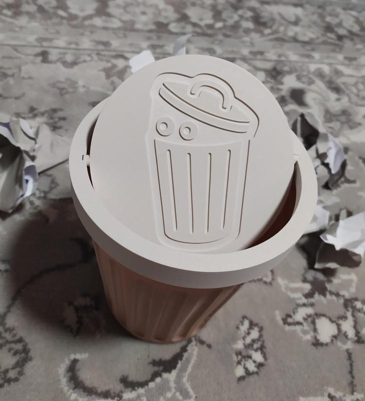 Trash Can Lid (print in place)