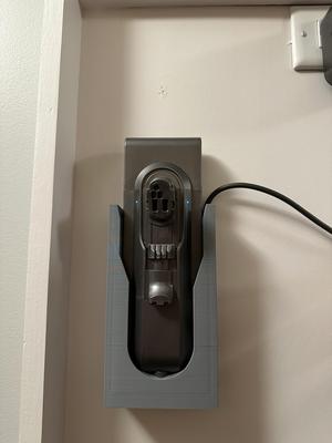 Dyson Gen5 Outlast Battery Wall Mount and Charger