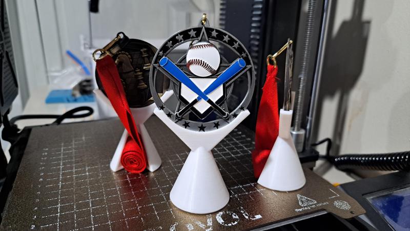 Medallion Award Stand with Ribbon Compartment