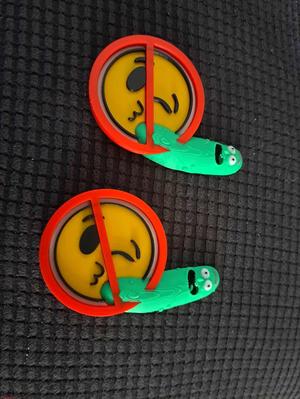 pickle smoocher kiss smooch thing