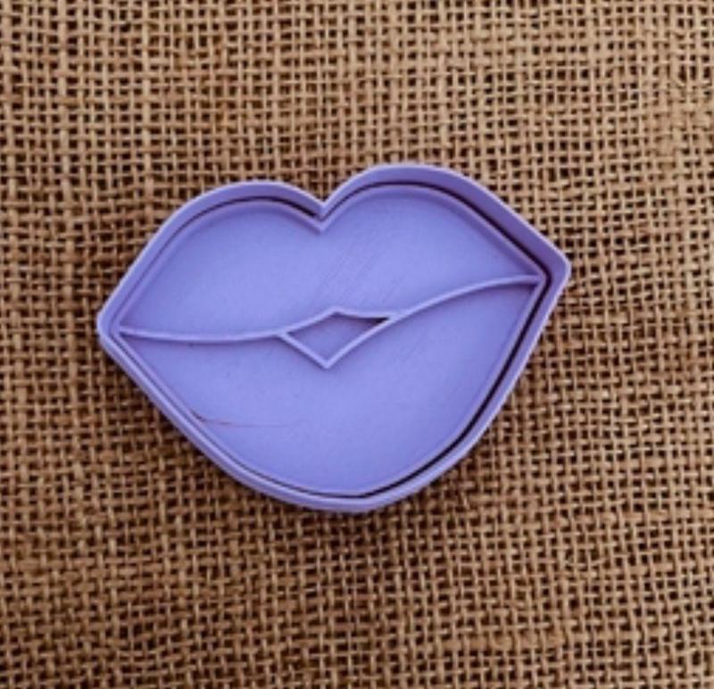 KISSES LIPS MOUTH MOUSE KISS BARBIE STAMP STAMP STAMP CUTTERS COOKIE CUTTERS COOKIE CUTTERS COOKIES COOKIES CUTTERS COOKIES