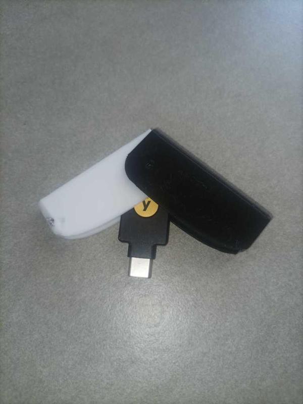 YubiKey Holder with Dual Side Covers