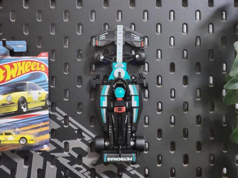 lego f1 skadis holder
