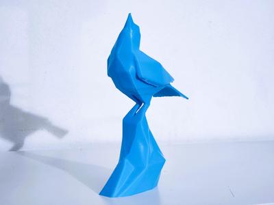 Bird on stone - low poly sculpture