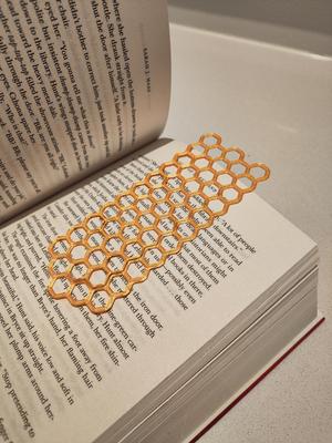 Honeycomb bookmark
