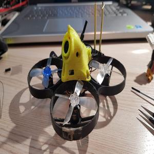 Betafpv 85X - NON HD - Kamikaze Pilot Edition (Betafpv / Caddx EOS2)