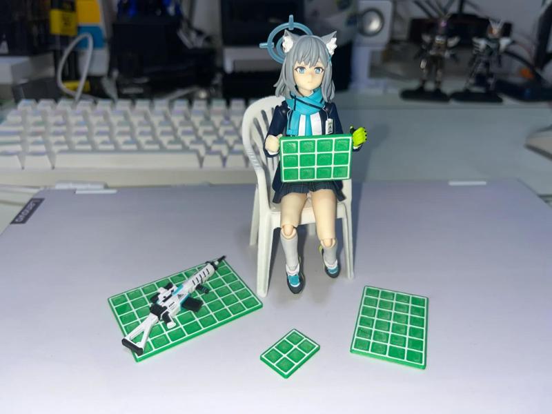 A 1:10 scale cutting mat model