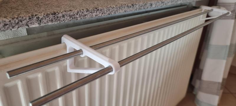 Towel holder for heating