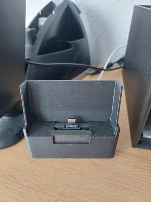 Smartphone Docking Station