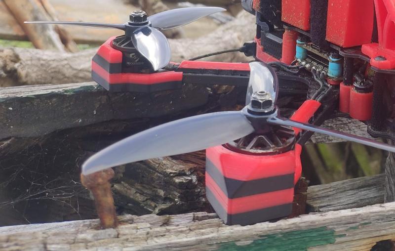 [JeNo 5.1"] Protection bras modus