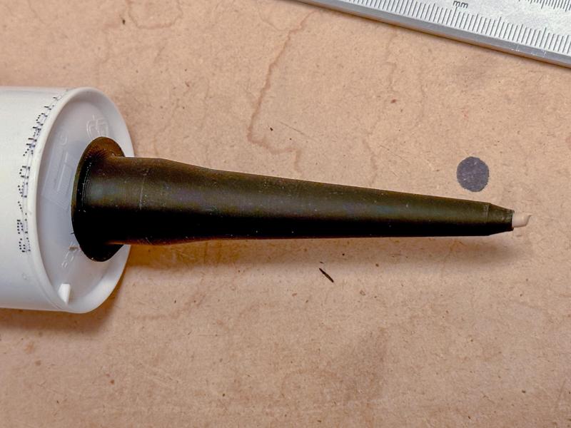 Remixable basic caulking nozzle