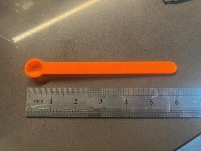 **1 ml spoon** for measuring, for example, **powder**.