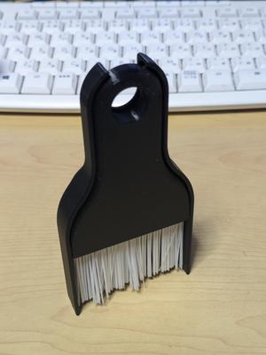 Desktop brush & dustpan