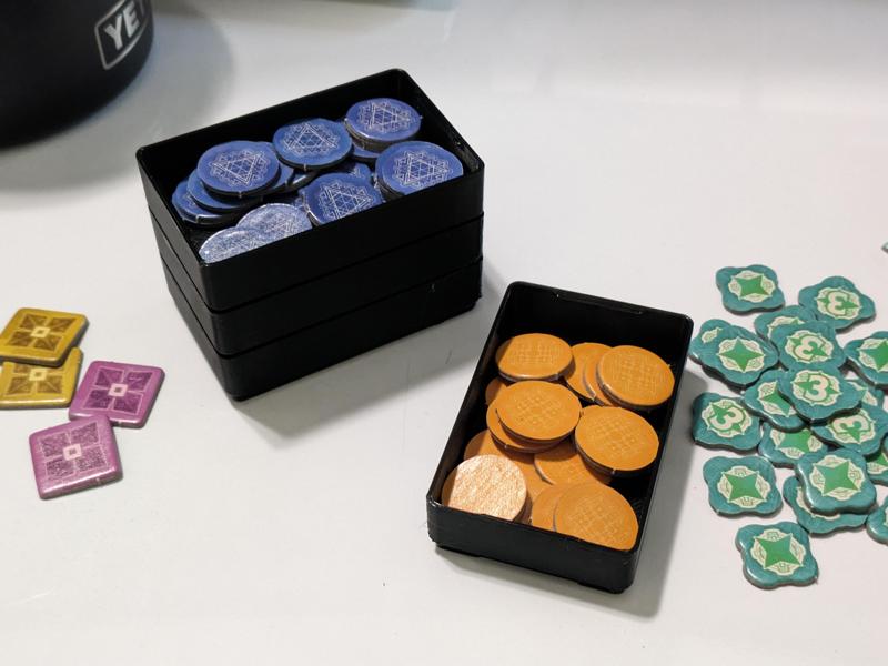 Parametric stacking token boxes