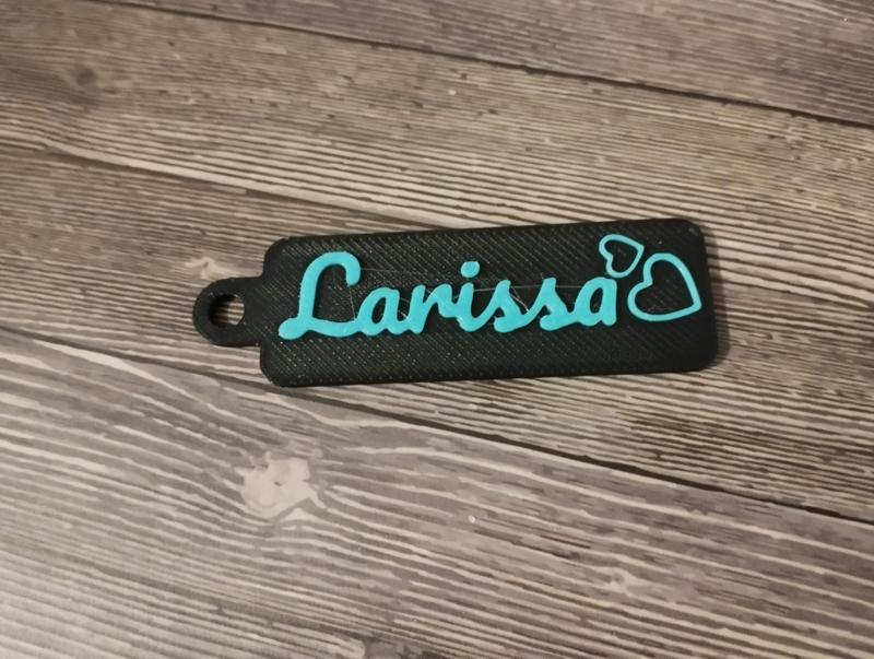 Schlüsselanhänger mit Namen / Keychain with Name Larissa