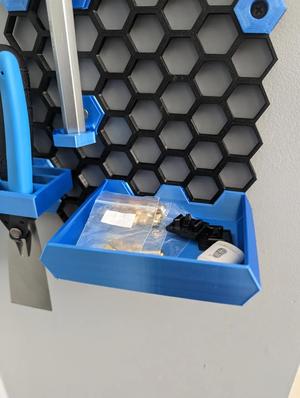 HSW deeper bucket-shelf (Honeycomb Storage Wall)