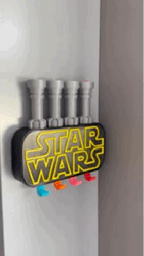 Collapsible Lightsaber Keychain Holder - Star Wars