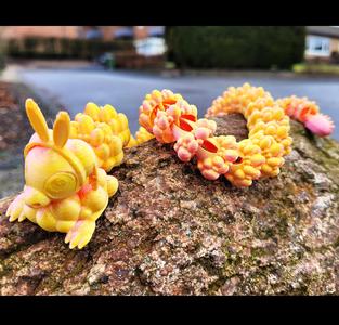 Easterbuns articulating eggtastic dragon