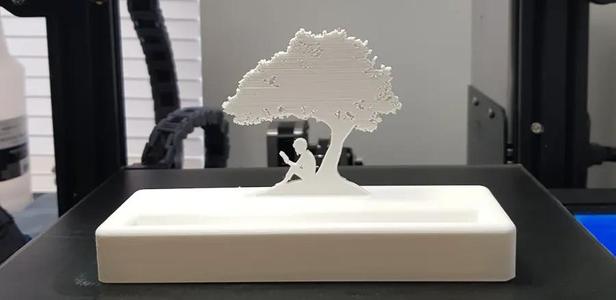 Kindle Tree Stand for Kindle