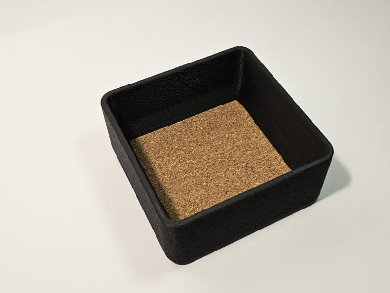 Square tray bowl with cork base