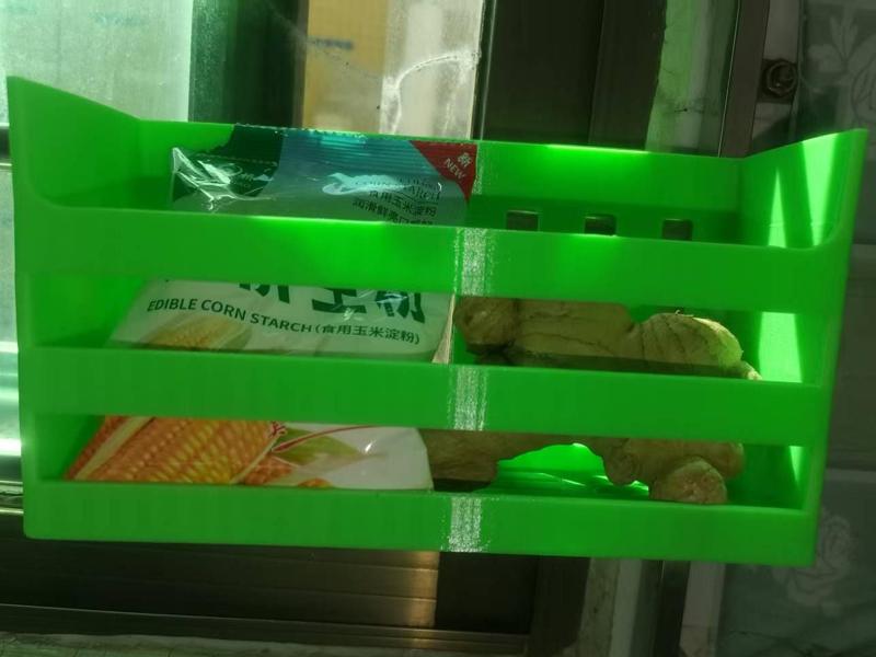 Window Rail Hanging Box 003