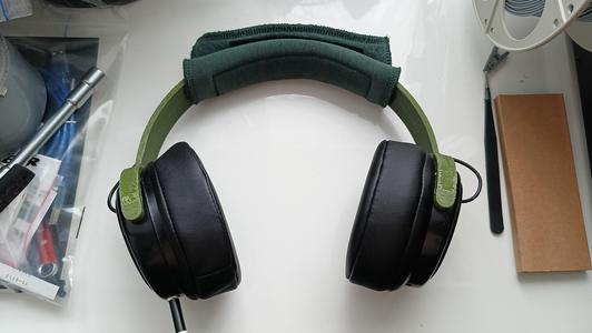 Philips SBC HP200 headphone holder