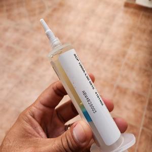 Roach/ant gel nozzle