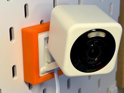 Wyze Cam 4 Skadis Mount