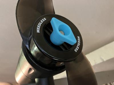 Trolling motor propeller hand nut
